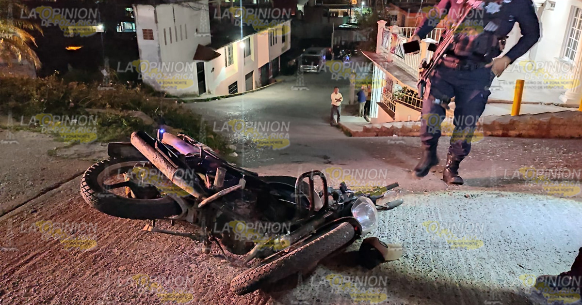 Ebrio motociclista sufre accidente