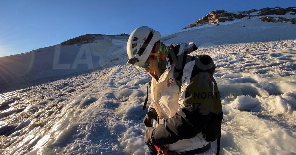 El Papanteco José Jair Hernández García conquista las cumbres más altas de México