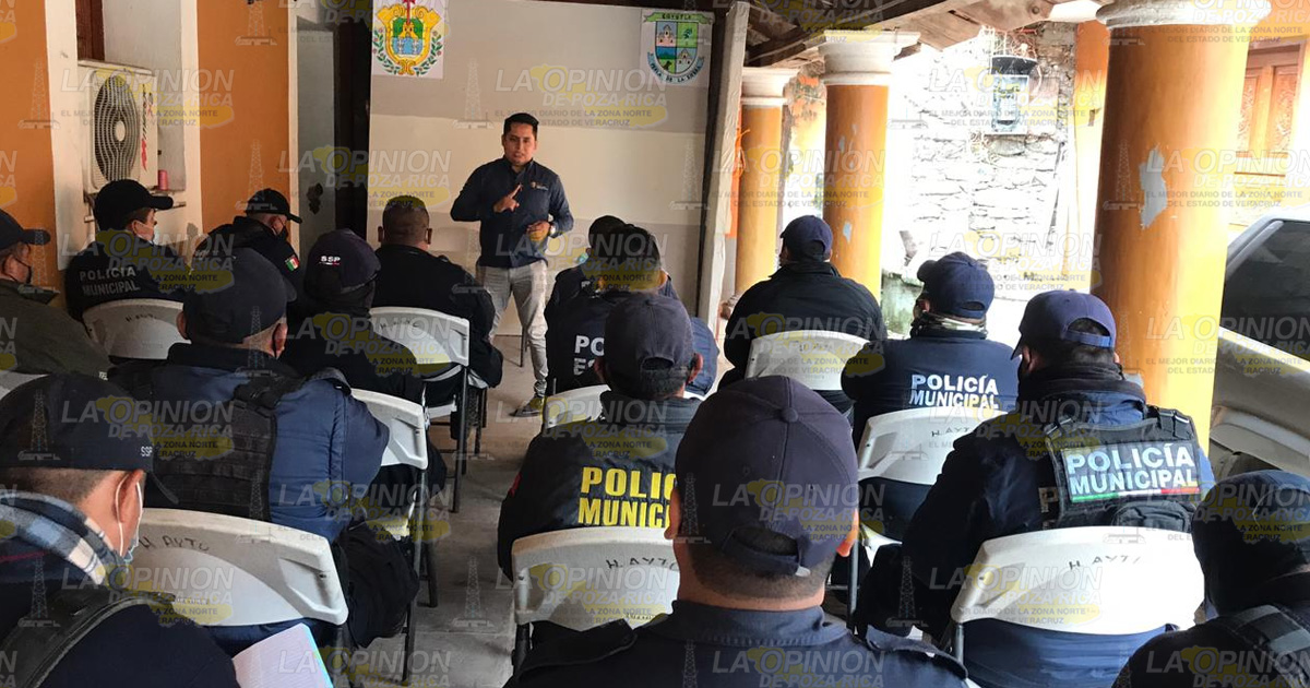Fiscalía capacita a policías de Coyutla