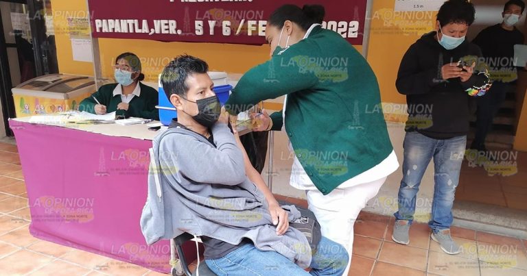 Llegan a Papantla más dosis contra la influenza