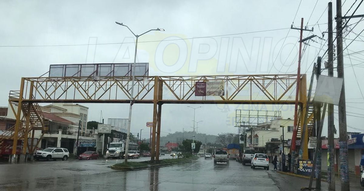 No utilizan los puentes peatonales