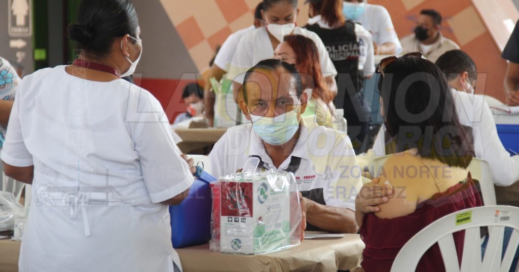 Poza Rica retrocede a semáforo naranja