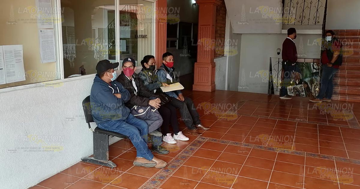 Quieren ser autoridades auxiliares y registran sus planillas, en Coatzintla Quieren ser autoridades auxiliares y registran sus planillas, en Coatzintla 2