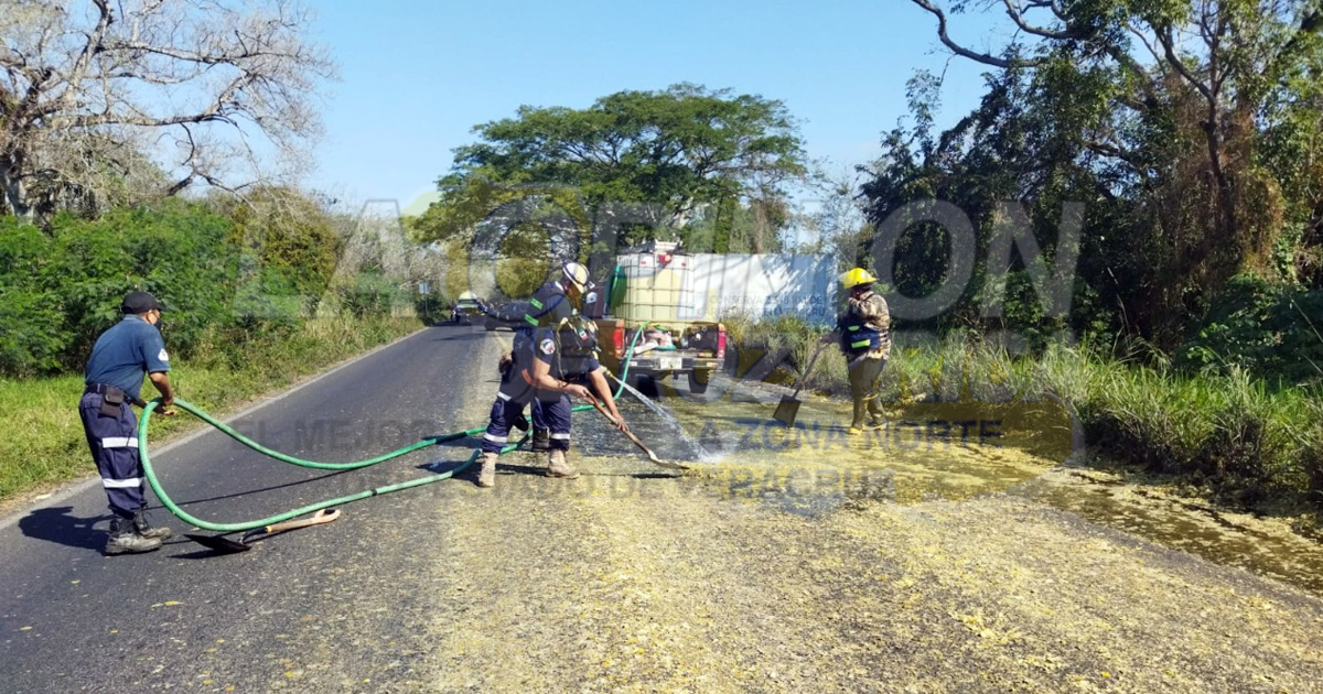 Riesgoso derrame de desechos citrícolas