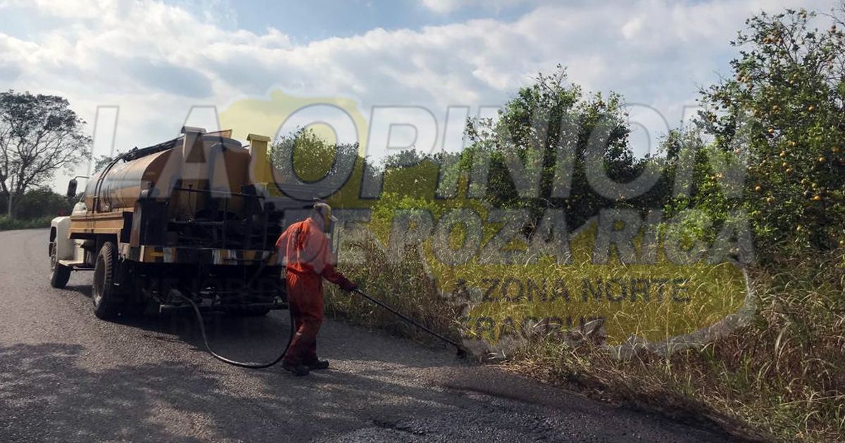 Sin señalamientos, reanudan asfaltado