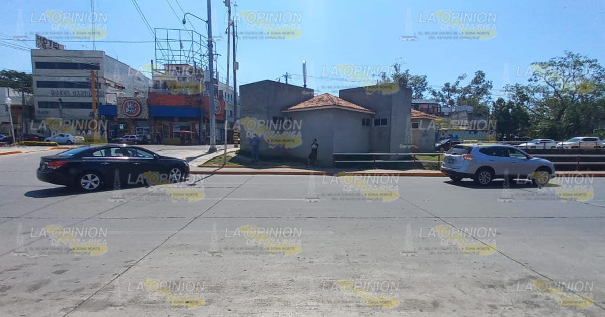 Accidente en Garibaldi deja $30 mil en daños Accidente en Garibaldi deja $30 mil en daños 3