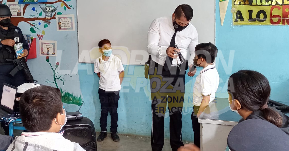 Acercan cursos de proximidad social a escuelas