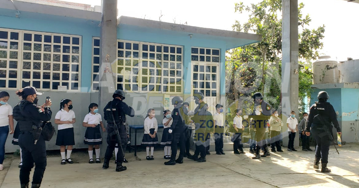 Acercan cursos de proximidad social a escuelas