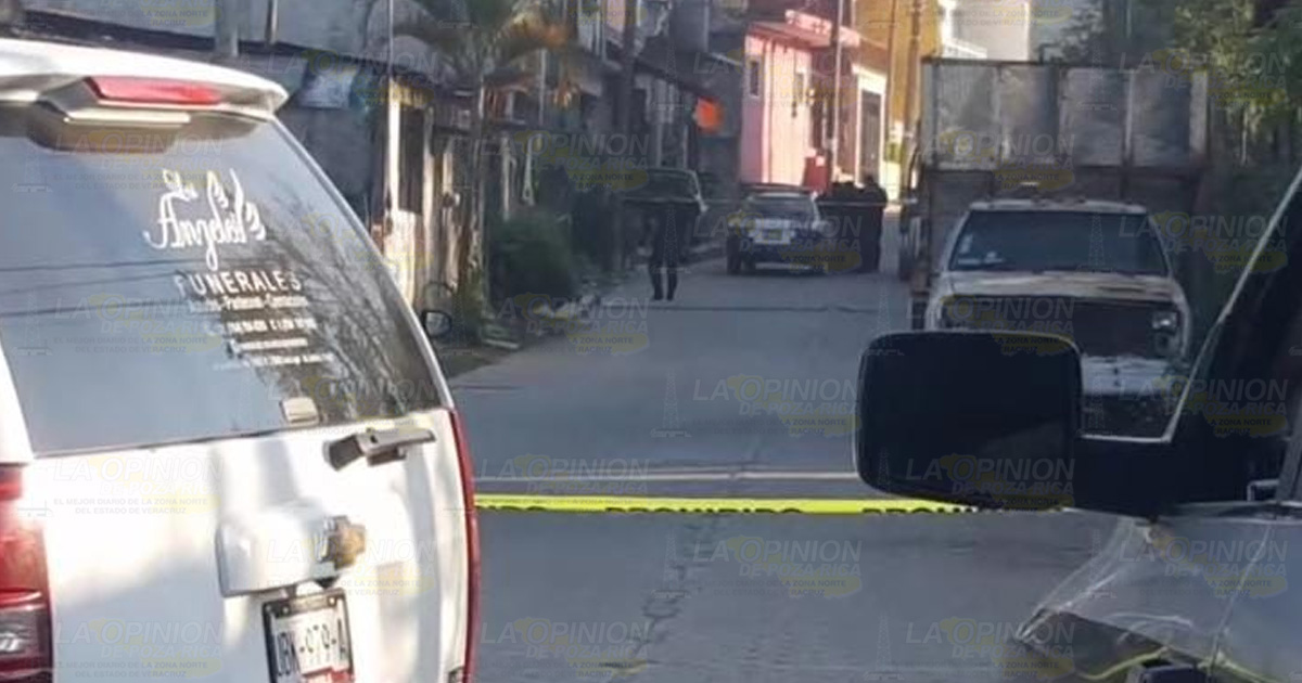 Adolescente escapa por la puerta falsa en su domicilio