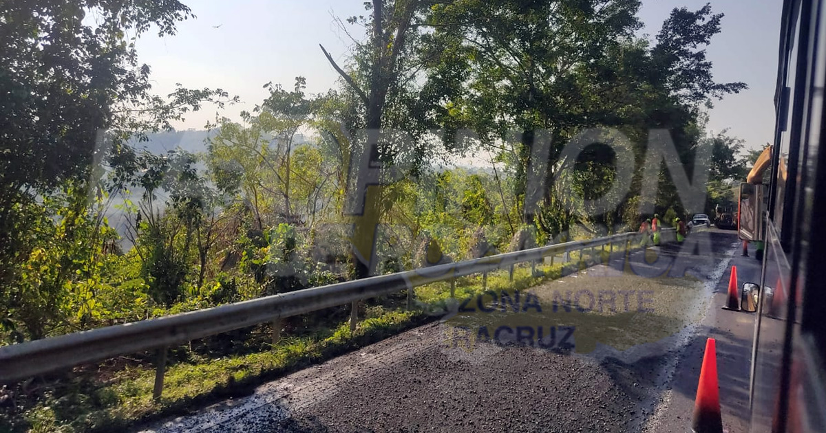 Asfaltan carretera federal México-Tuxpan
