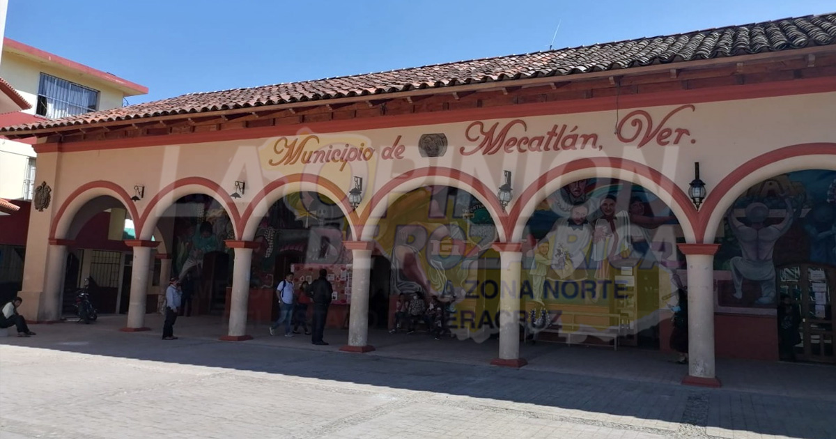 Autoridades respetan símbolos de identidad