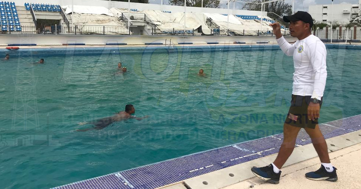 Capacita Marina equipo de salvamento acuático