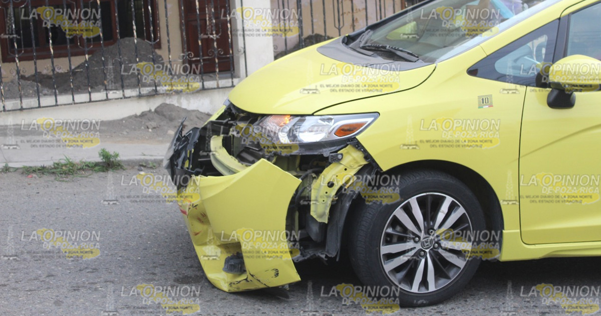 Chocan por alcance en la Anahuác