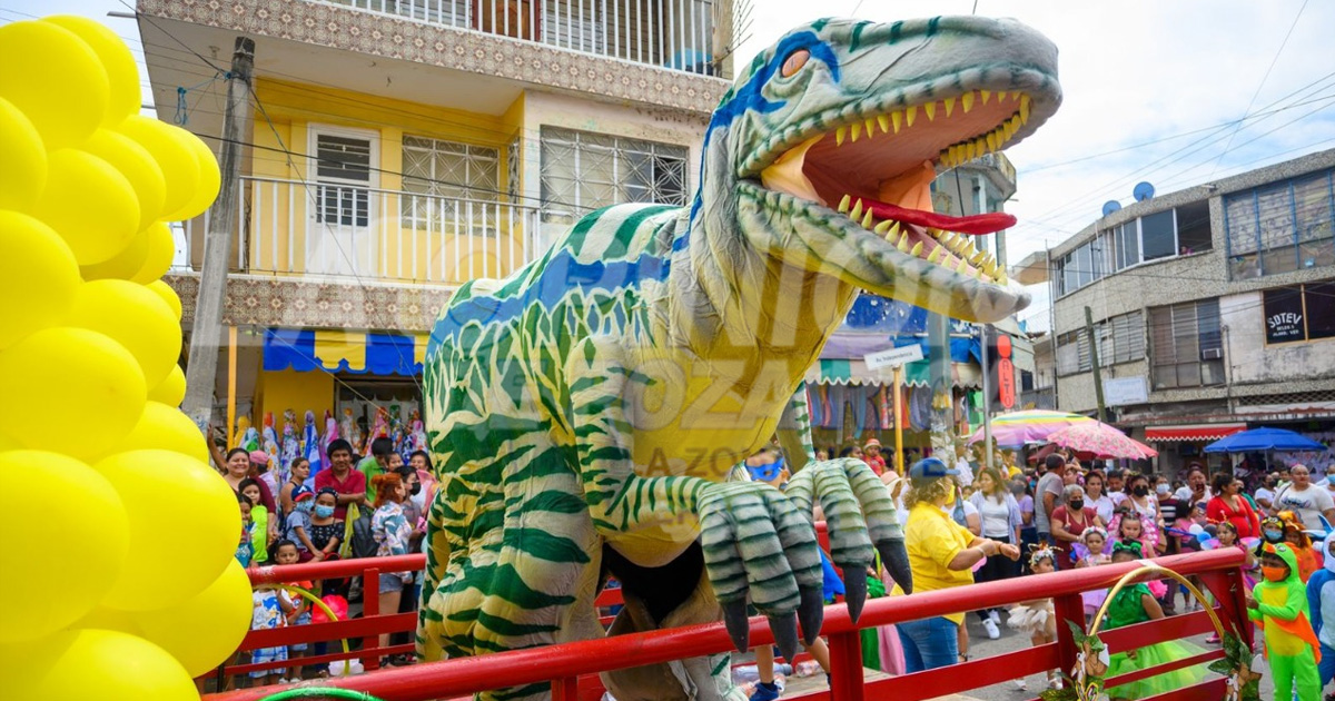 Con desfile infantil reciben la primavera