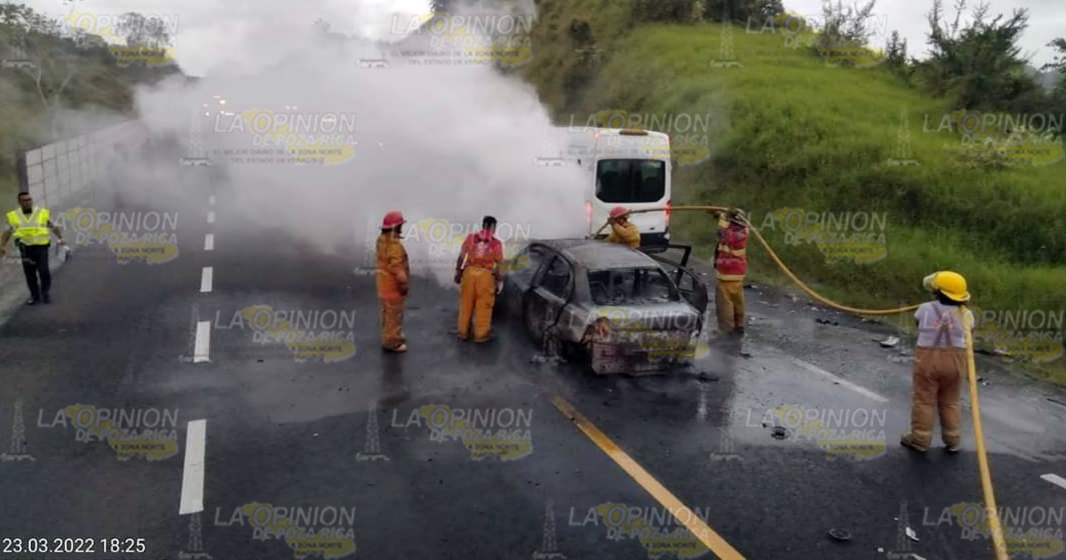 Auto calcinado y 5 lesionados en carreterazo