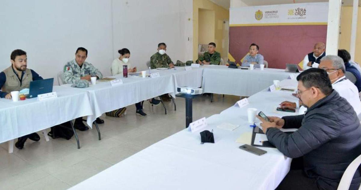 Cuitláhuac García Jiménez encabezó reunión de seguridad en Cazones