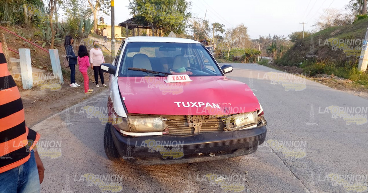 Embiste a taxista e intenta escapar