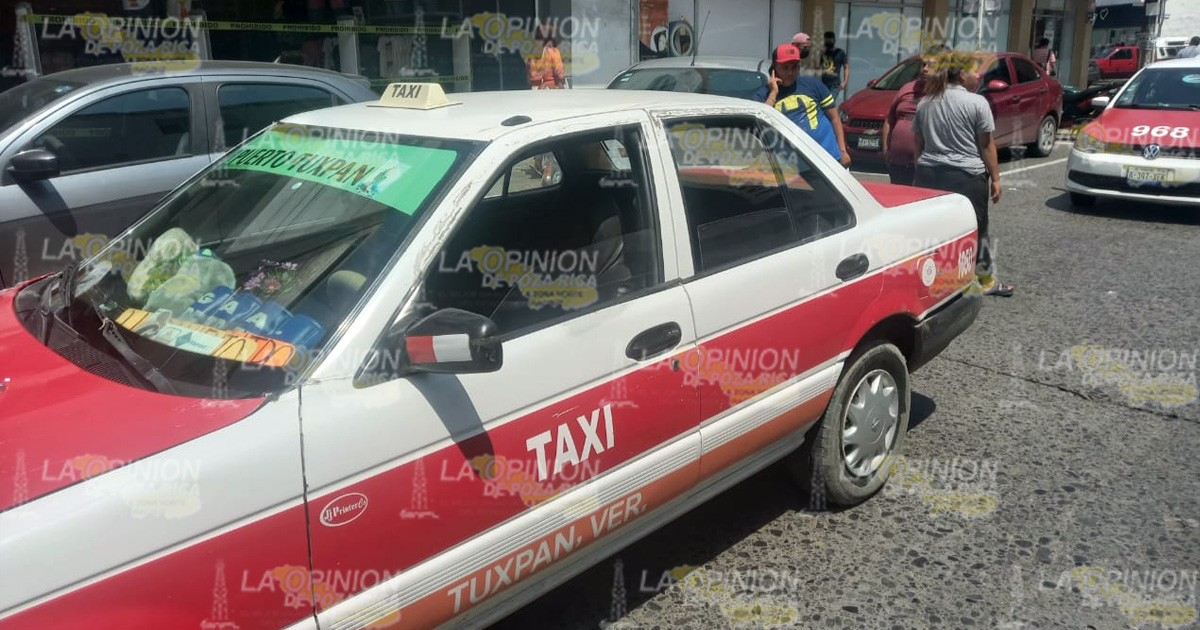 Inicia marcha y choca