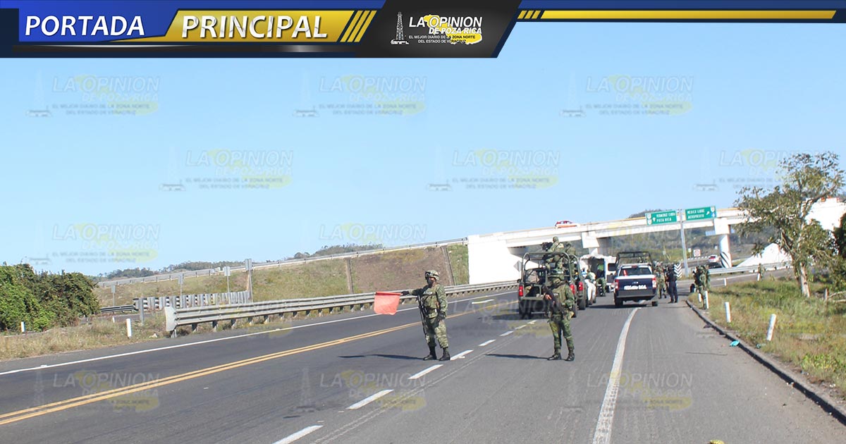 Lo tiran de moto a plomazos Lo tiran de moto a plomazos