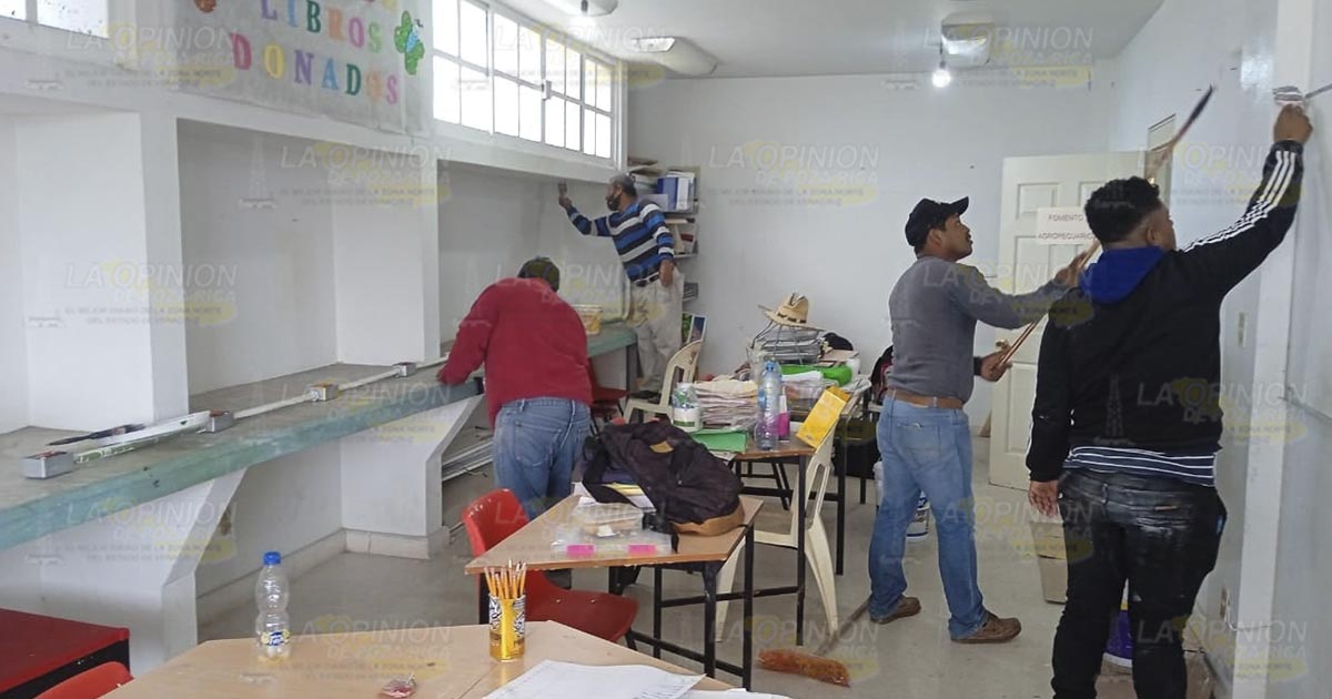 Mejoras a la biblioteca, recinto para el Taller de Lectura Mejoras a la biblioteca, recinto para el Taller de Lectura