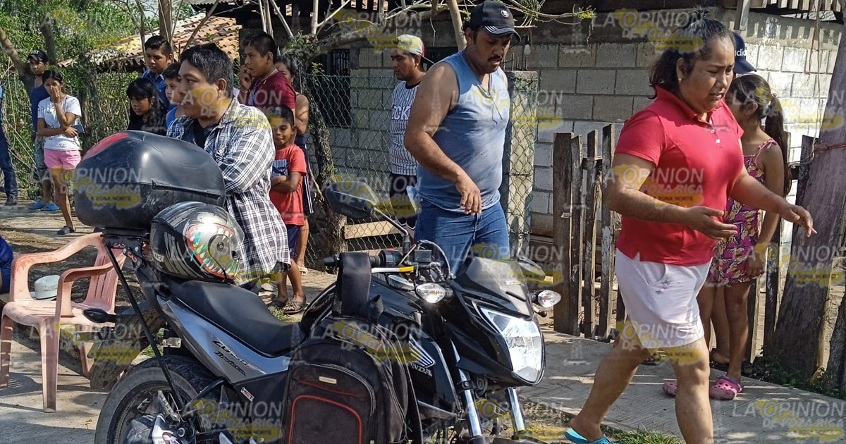Motociclista golpeado tras arrollar a un abuelito