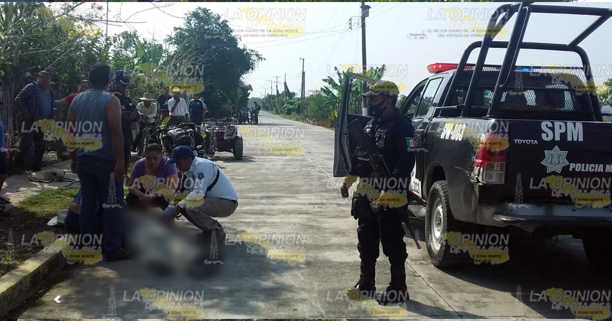 Motociclista golpeado tras arrollar a un abuelito