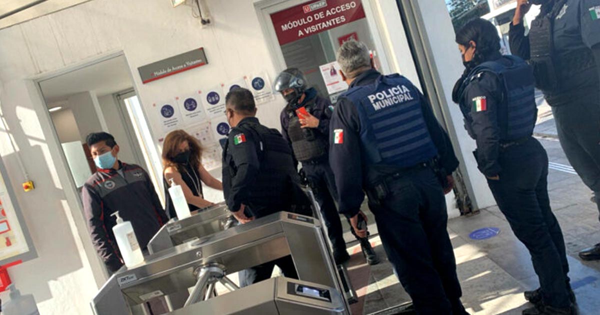 Estudiante agrede a martillazos a maestro de la prepa UPAEP 2