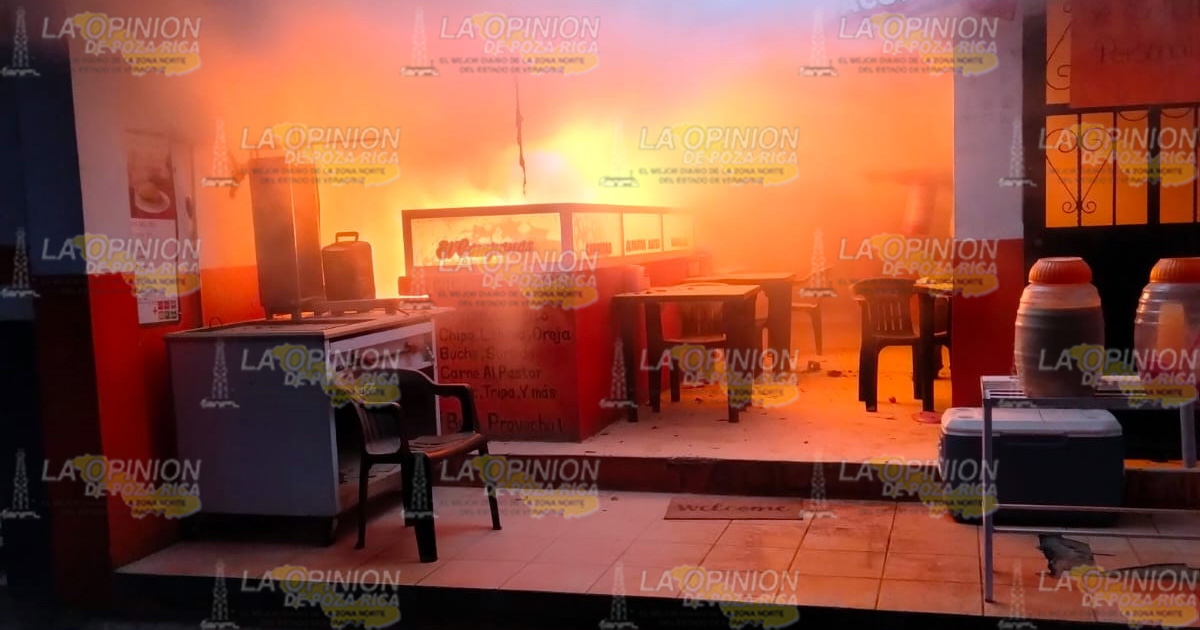 Pavoroso incendio de taquería El Campanas