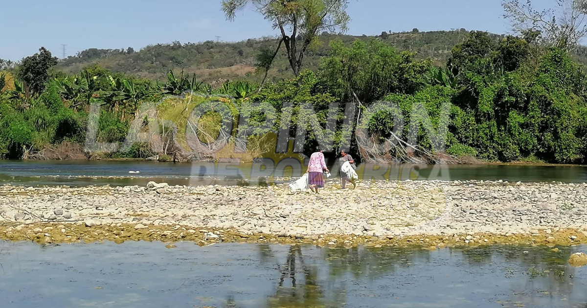 Realizan limpieza en el río, a la altura de la comunidad de Corralillos