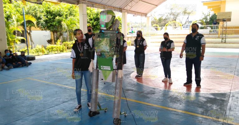 Robocovid, el robot hecho por estudiantes del Conalep