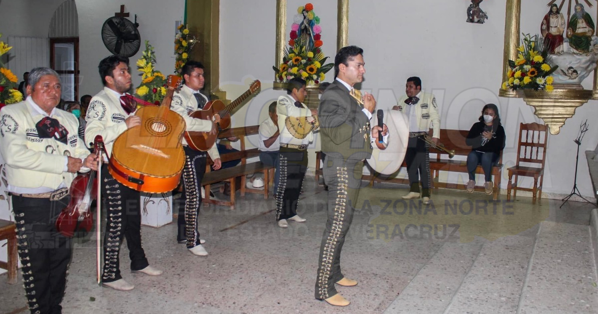 Le cantan las mañanitas a San José
