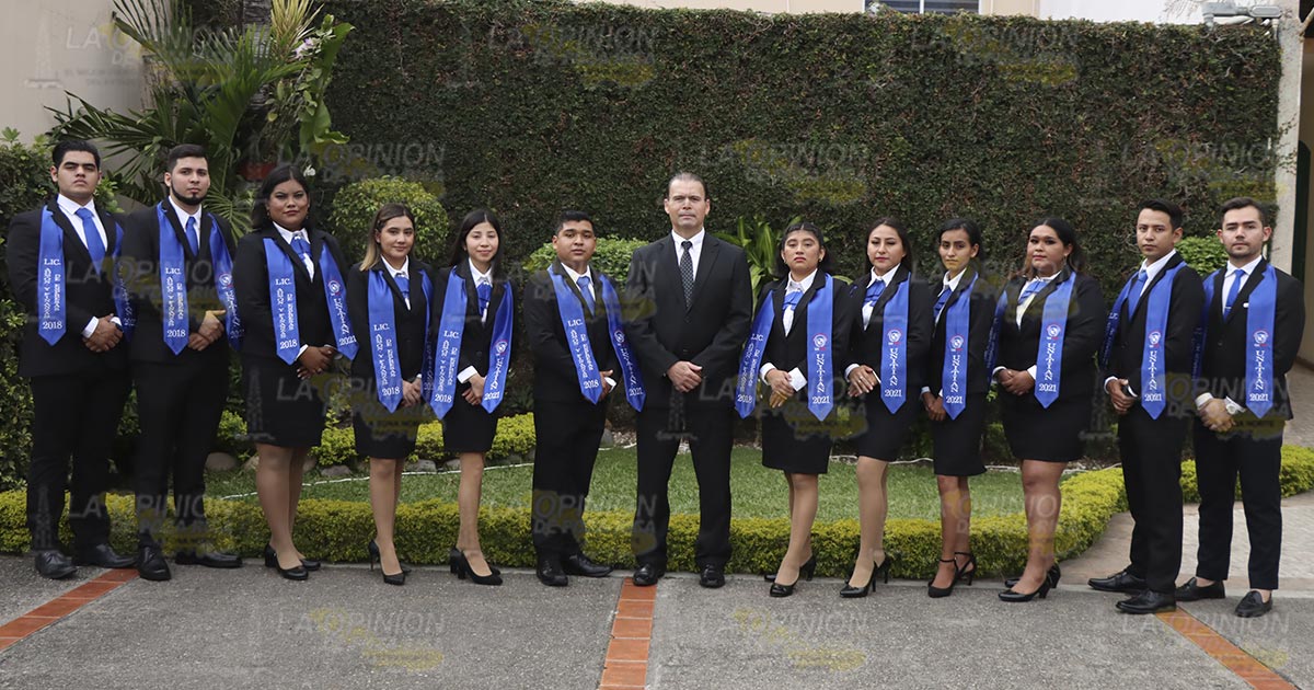 Se gradúa la generación 2018-2021 en el ITIAN