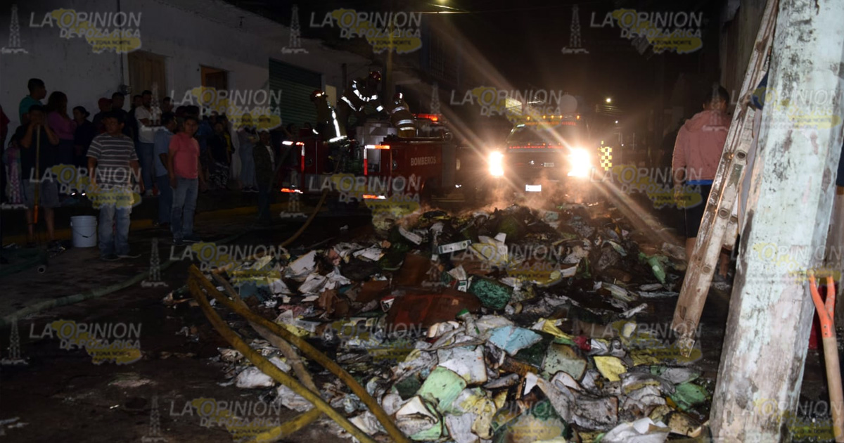 Se incendia un Beneficio de café, en Plan de Arroyos
