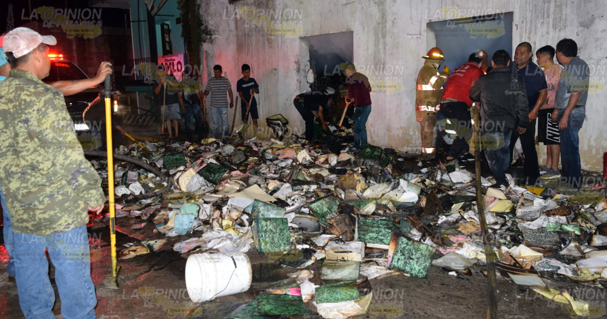 Se incendia un Beneficio de café, en Plan de Arroyos