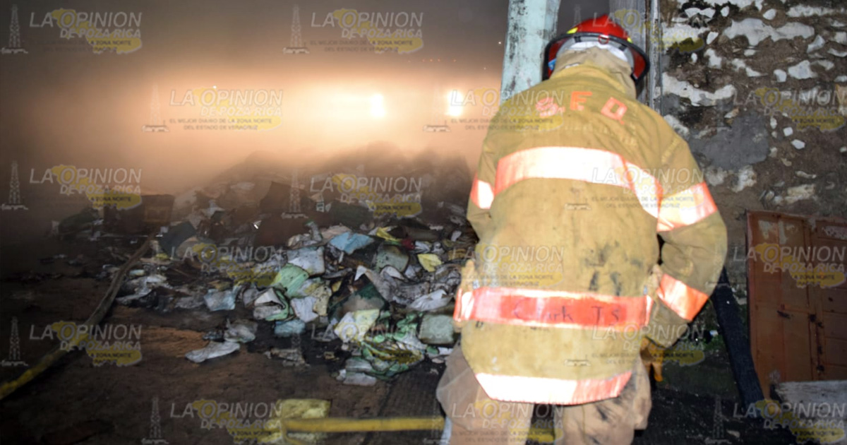Se incendia un Beneficio de café, en Plan de Arroyos