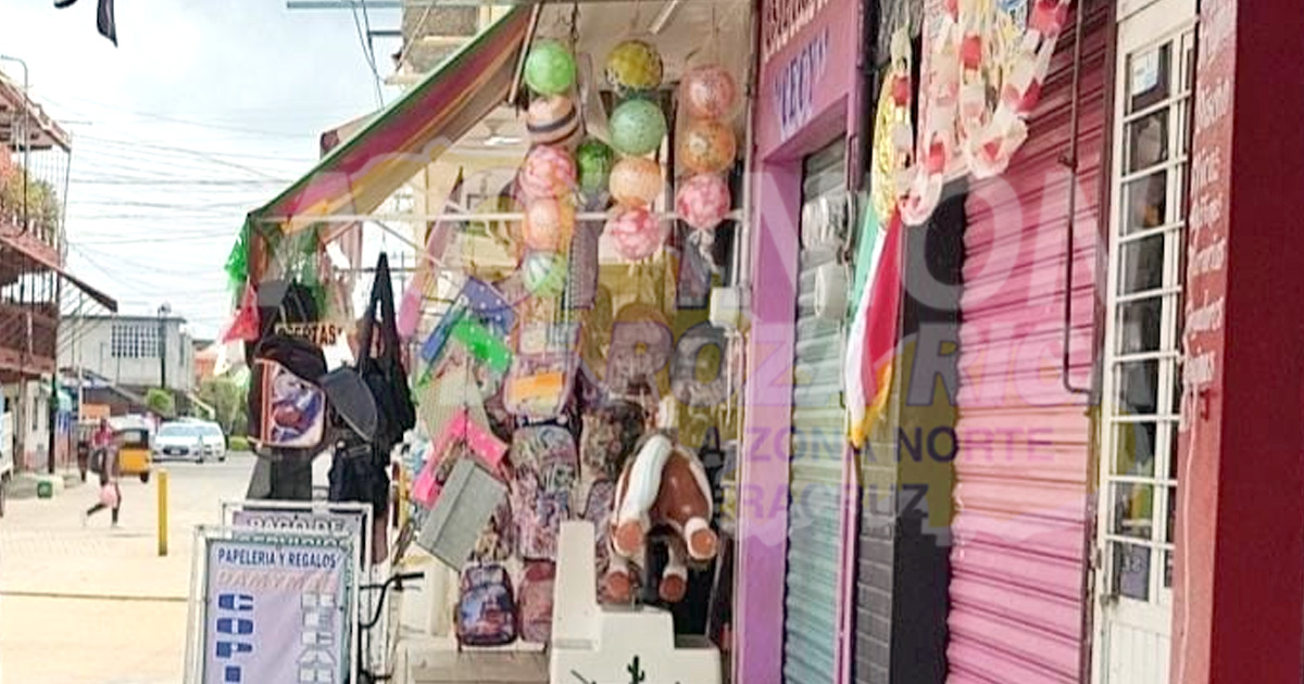 Sin control comerciantes invaden espacios públicos