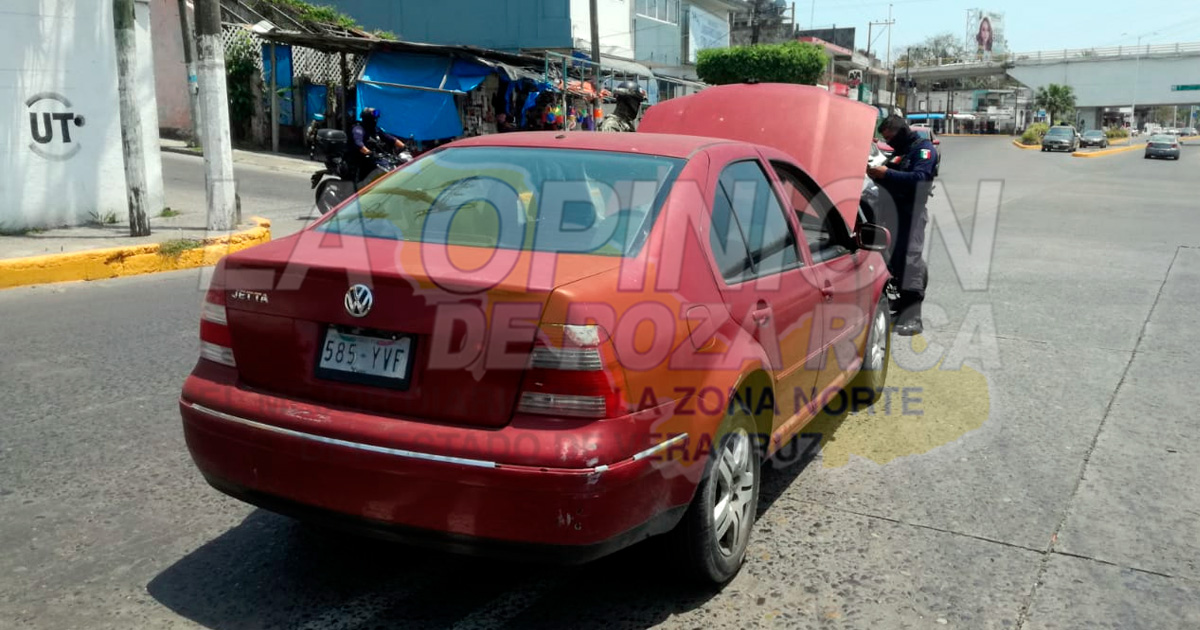 Abandona auto por enfermedad en Tuxpan | Video