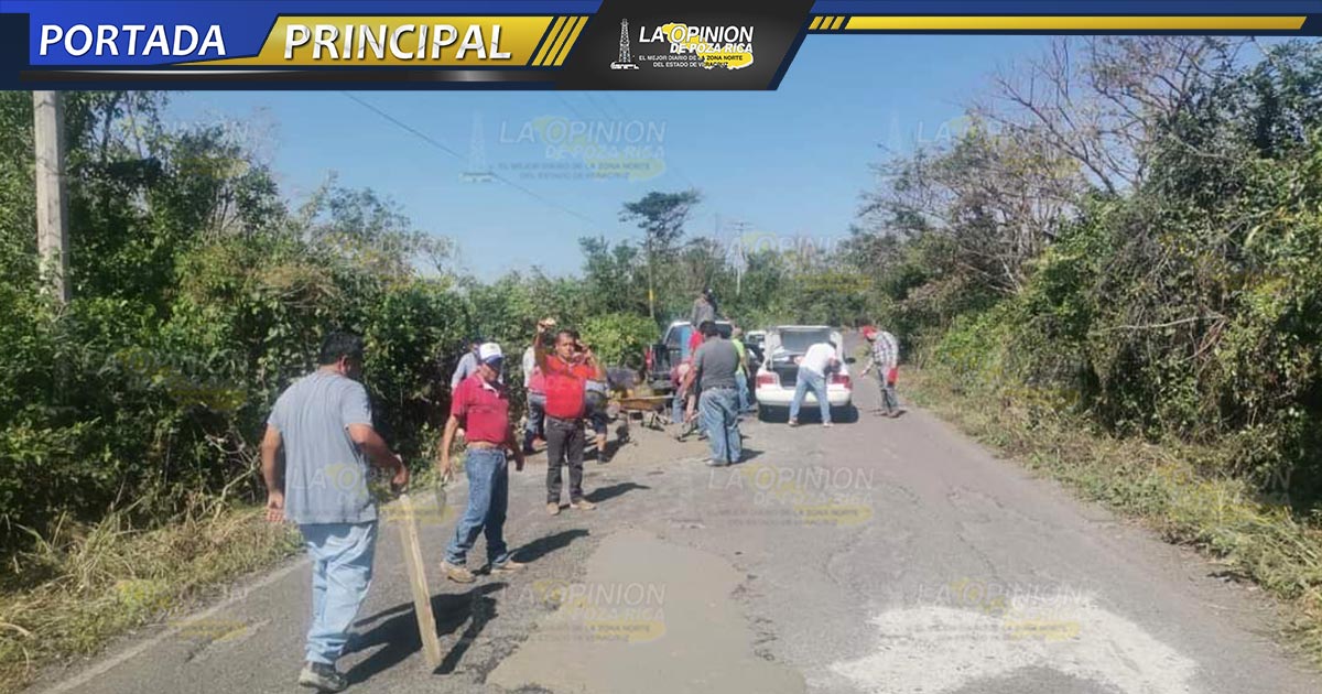 Alcalde de Cazones se olvida del bacheo