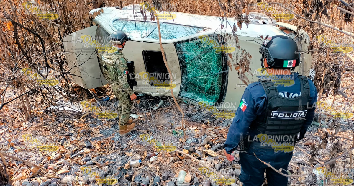 Auto volcado y abandonado