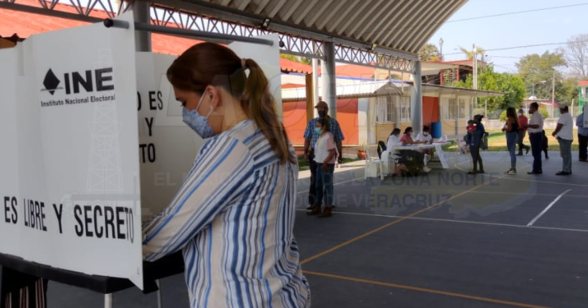Autoridades forman parte de la consulta ciudadana en la Sierra de Puebla