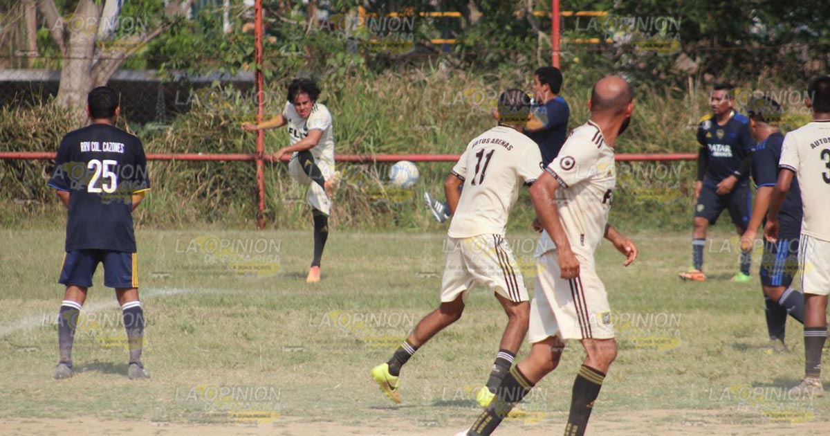 Autos Arenas le pega a Cazones Autos Arenas le pega a Cazones 4