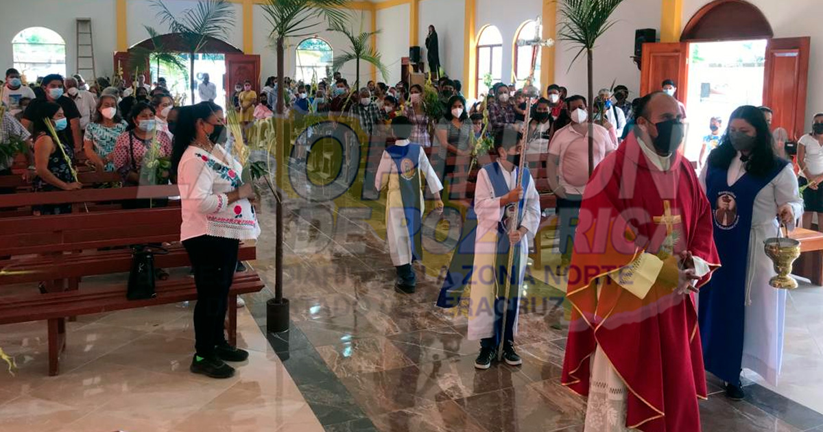 “Bendito el que viene en nombre del Señor”, proclaman católicos