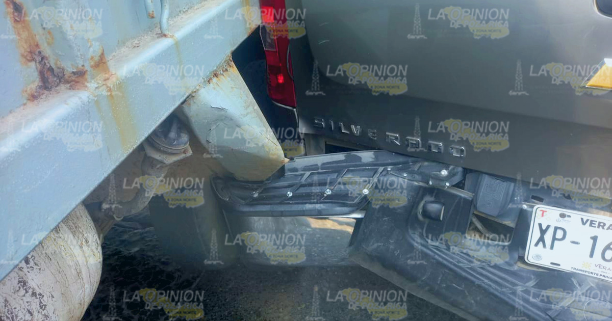 Céntrico choque arroja sólo daños