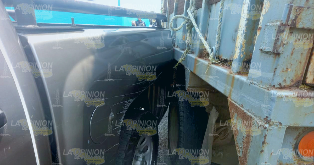 Céntrico choque arroja sólo daños