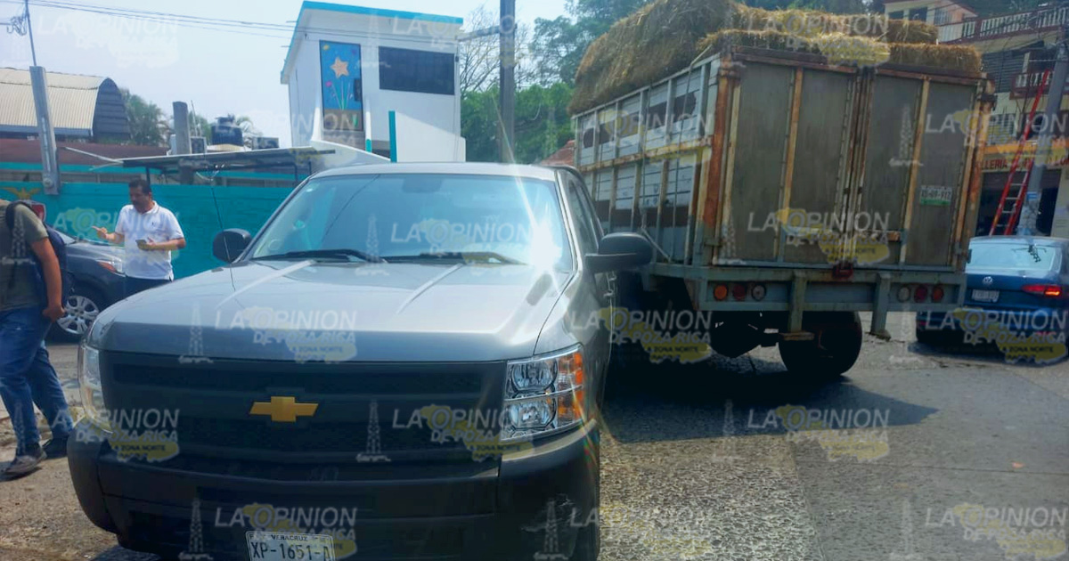 Céntrico choque arroja sólo daños