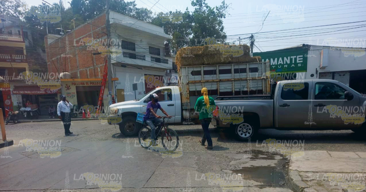 Céntrico choque arroja sólo daños