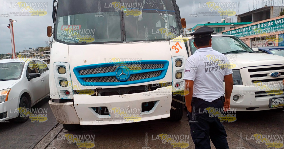 Chocan en el bulevar