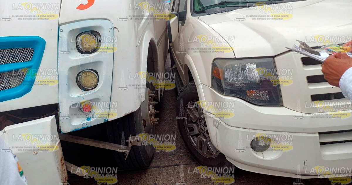 Chocan en el bulevar