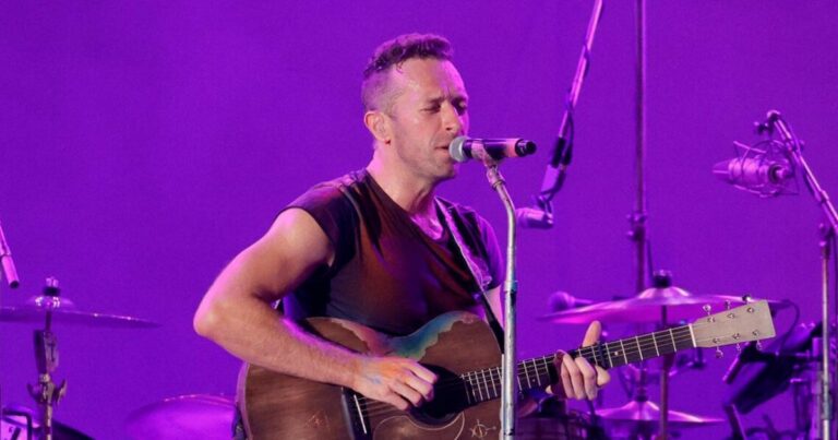 Coldplay sorprende al Foro Sol con “Amor Eterno” de Juan Gabriel y se vuelve viral (VIDEO)