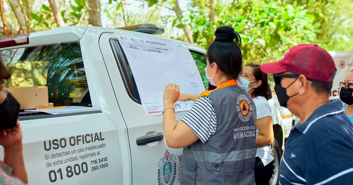 Crean brigadas comunitarias de Protección Civil en Poza Rica